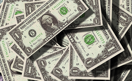 Depois de encostar em R$ 4,20, dólar recua para R$ 4,1670